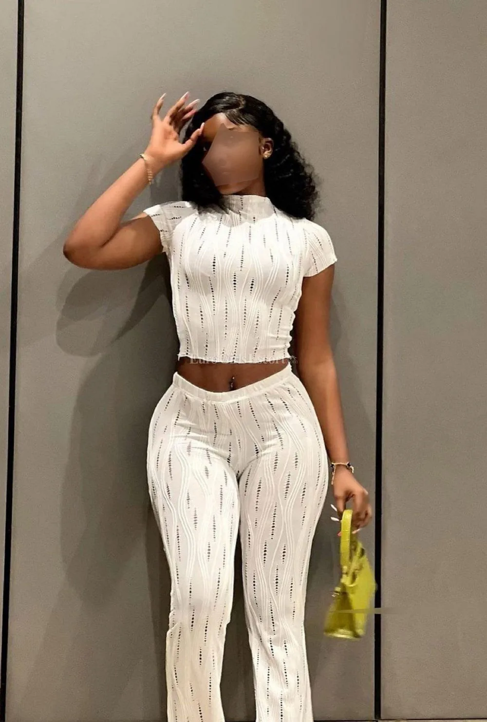 Clara - Escort Saint-Denis-de-Méré